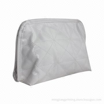 Fashionable Cosmetic Bag, Made of PU, Various Colors Available